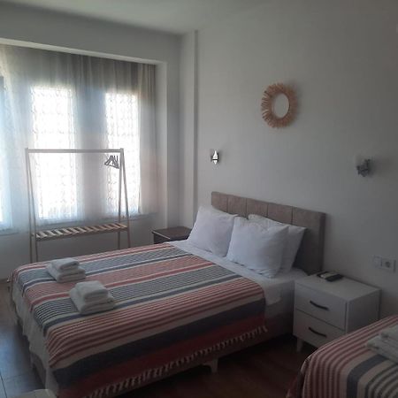 Adil Pansiyon Çeşme Exteriör bild