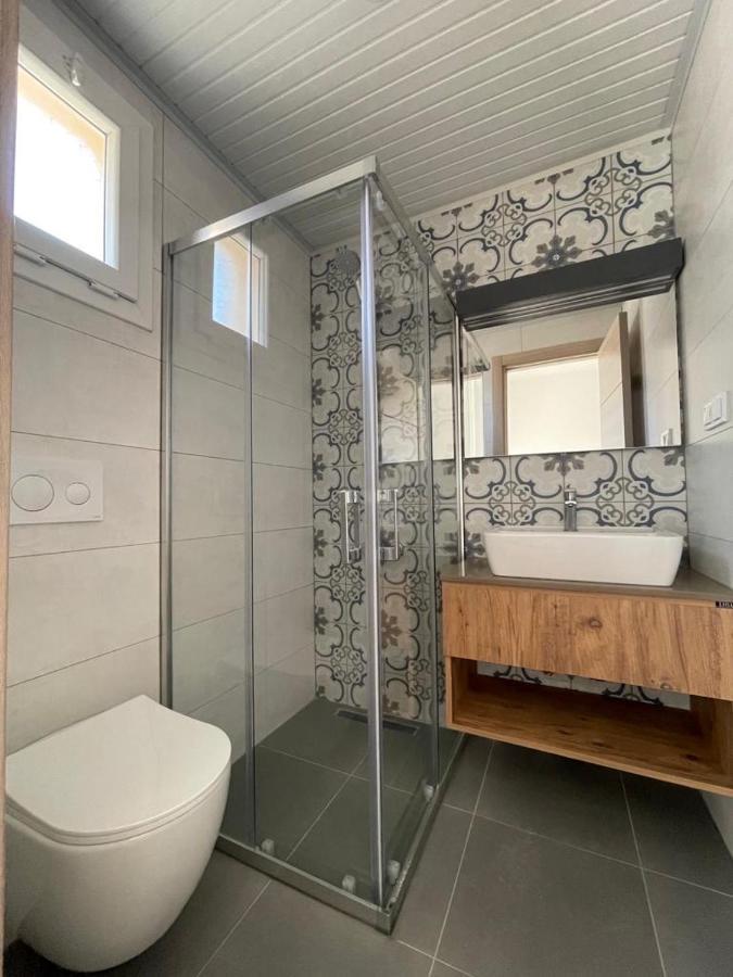 Adil Pansiyon Çeşme Exteriör bild