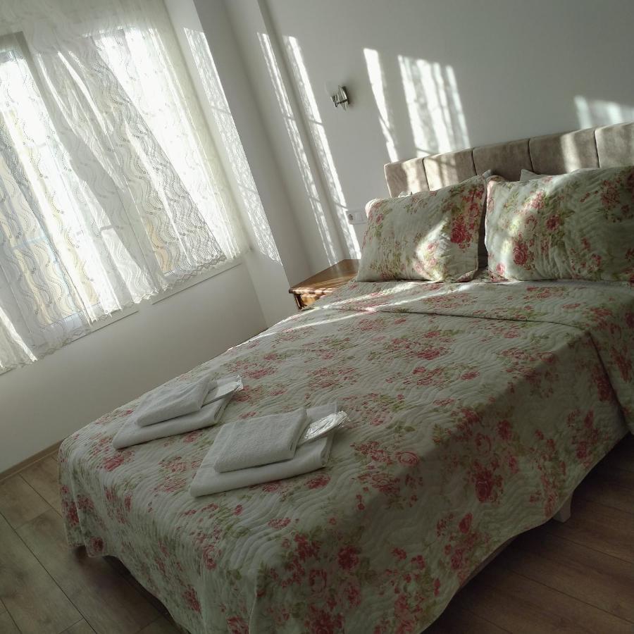 Adil Pansiyon Çeşme Exteriör bild